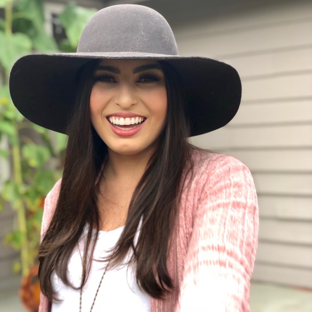 Meet your Posher, Megan